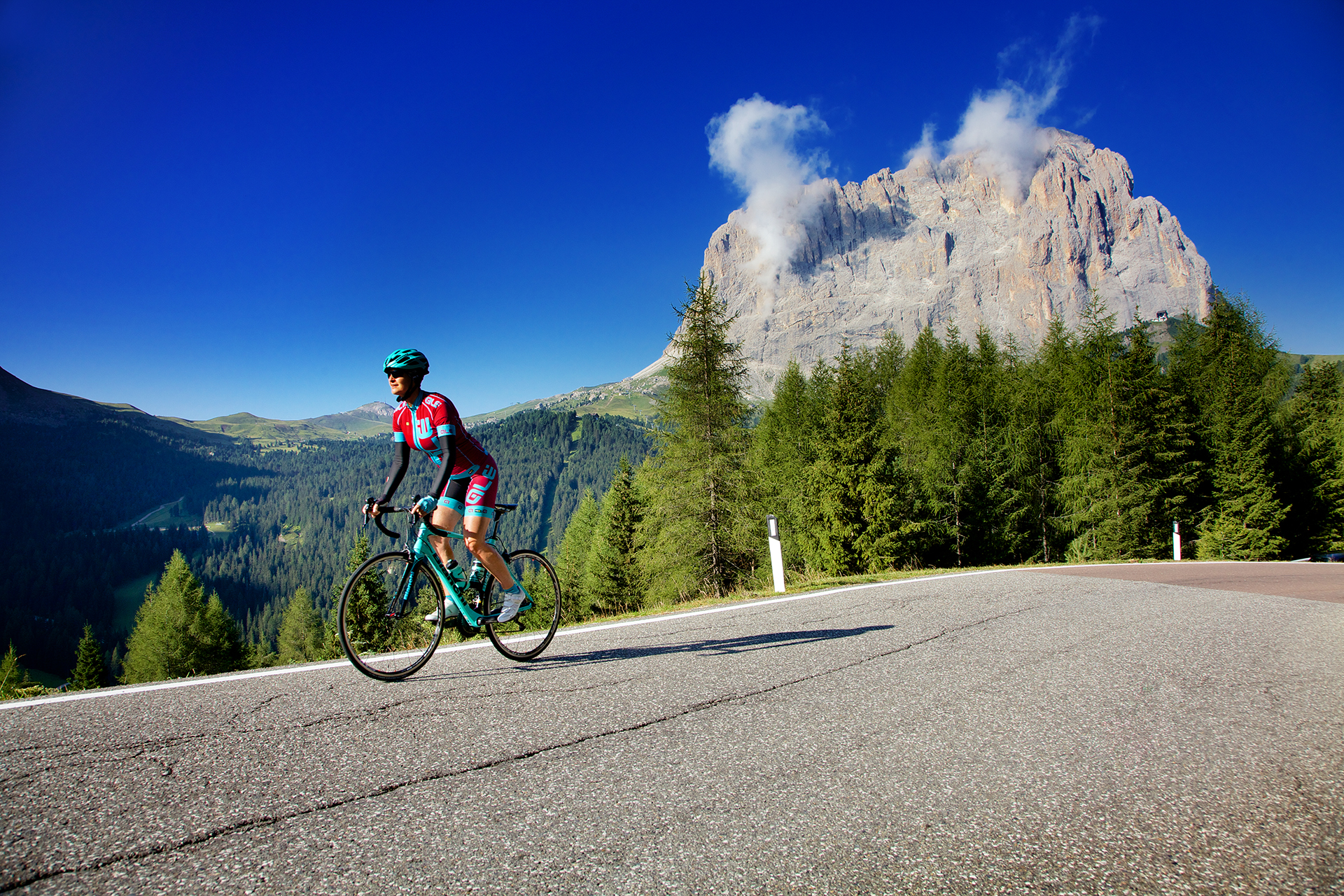 Pedalare per scoprire il mondo (e sé stessi)